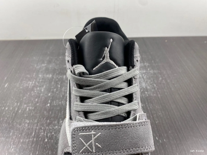 1st Kicks CHECK JORDAN THE CUT X TRAVIS FZ8117-001 SCOTT 0730
